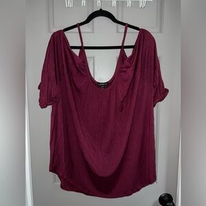 Size 22/24 Lane Bryant Cold Shoulder Shirt in Burgundy